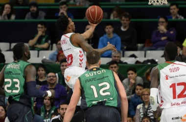 Laboral Kutxa Baskonia - FIATC Joventut: visita al Buesa en el peor momento