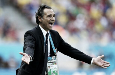 Surpreso com Costa Rica, Prandelli admite que Itália mereceu a derrota
