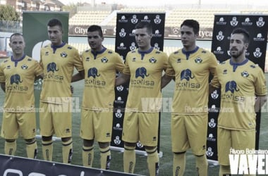 El Alcorcón presenta a sus nuevos fichajes y a su patrocinador