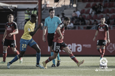 Nuke Mfulu y José Salinas en el Mirandés 3-3 Las Palmas de la primera vuelta | Fotografía: La Liga