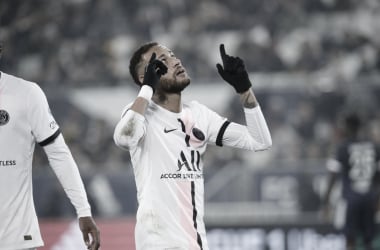 Com dois gols de Neymar, PSG vence Bordeaux pela Ligue 1
