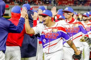 Summary and runs of the Dominican Republic 5-2 Puerto Rico in the Caribbean Series 2024