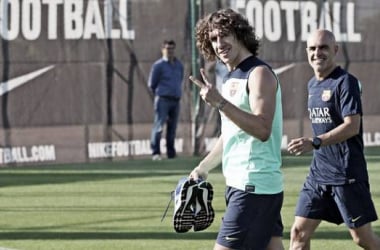 Cesc y Pedro hacen trabajo con el grupo y Puyol pisa el césped