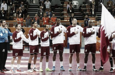 Qatar - Polonia: anfitriona frente a revelación