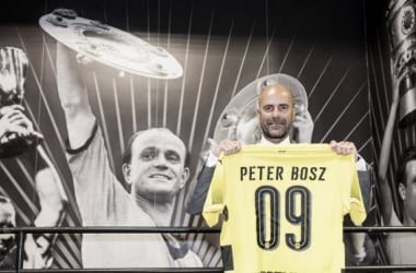 Peter Bosz, nuevo técnico del Borussia Dortmund