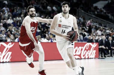 Yusta y la pegada del Madrid fulminan al Manresa (91-57)