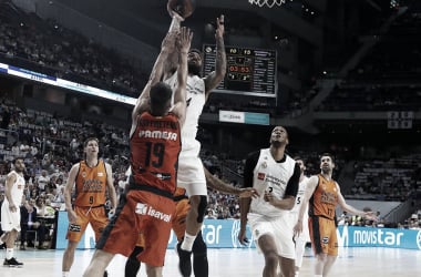 Causeur y Taylor curan las heridas del Madrid (83-77)