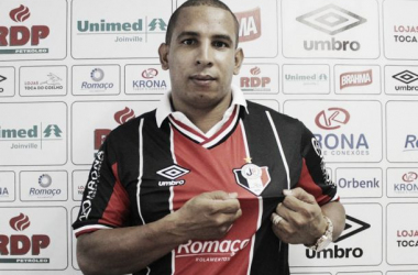 Atacante Rafael Costa exalta Joinville na apresentação: "Sei da força dessa equipe"