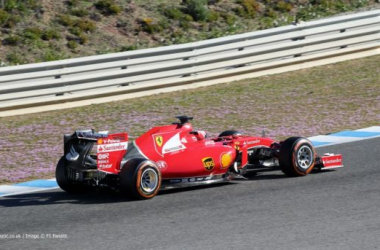 Kimi Raikkonen redondea la semana perfecta de Ferrari