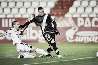 Raúl de Tomás volvió a anotar un gol