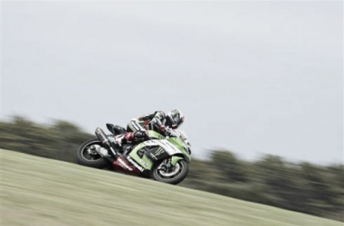 Jonathan Rea vence en una espectacular carrera inaugural