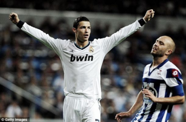 Real esmaga Corunha com Cristiano Ronaldo em alta