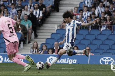 David Silva centrando un balón / Foto: Real Sociedad