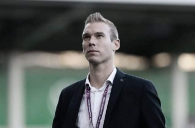 "Tomar gol sempre dói", lamenta técnico Tommy Stroot após Wolfsburg ceder empate