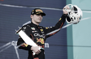 Verstappen ultrapassa Leclerc no início e vence primeiro GP de Miami da história