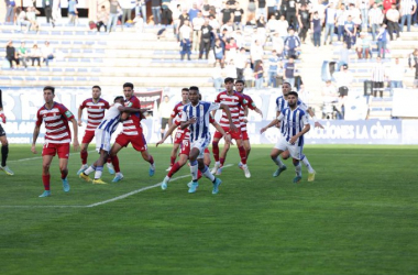 El Recreativo Granada cae en el Nuevo Colombino