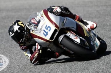 Scott Redding asesta un golpe al campeonato