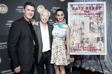 Katy Perry es coronada como la artista digital de mayor éxito