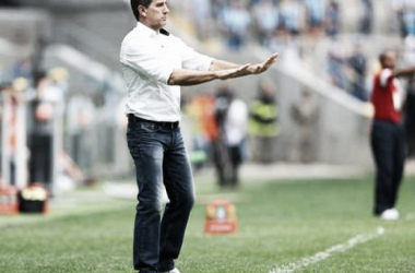 Renato Portaluppi exalta desempenho e elogia postura da equipe contra o Vitória