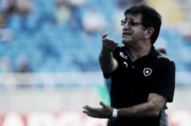 René critica atuação do Botafogo no primeiro tempo: "Saiu do estado racional ao emocional"