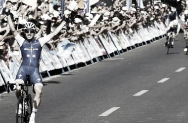 Doblete de Richeze y repóker para Quick-Step en la fiesta de Mollema