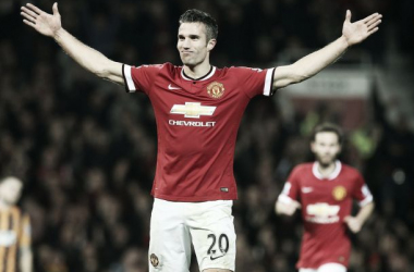 Robin van Persie eyes prolonged return from injury for Manchester derby