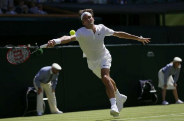 Wimbledon: Roger Federer Cruises Into Second Round