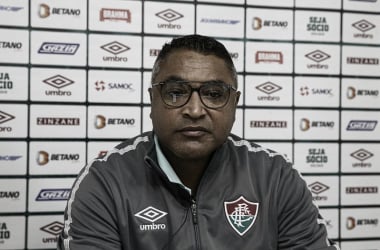 Roger comemora classificação e cita 'franca evolução' do Fluminense