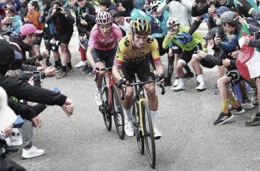 Primoz Roglic ataca a Geraint Thomas en la etapa 19 del Giro de Italia / Fuente: Jumbo Visma