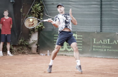 Romboli durante torneio na Itália - Foto: Divulgação/ATP Challenger Tour