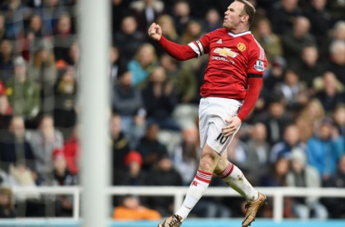 Un renacido Rooney no remata al Newcastle