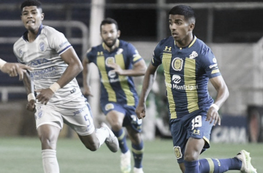 DE ENTRADA. Cartagena(5), es indiscutido en la columna vertebral de Méndez. Foto: Web