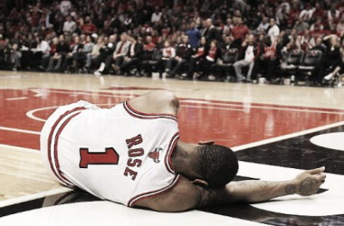 Derrick Rose tiene roto el menisco de la pierna derecha y deberá pasar por el quirófano