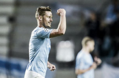 Malmo (4) 2-0 (3) Celtic: Malmo qualify for the Champions League group stages