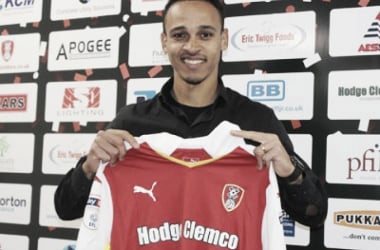 Rotherham United hace oficial el fichaje del veterano Odemwingie