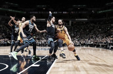 NBA, scossa Thunder a New Orleans. Jazz a valanga contro Minnie