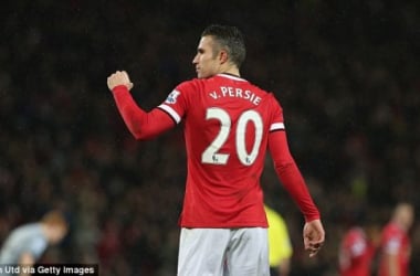 van Persie hints at possible Juventus move