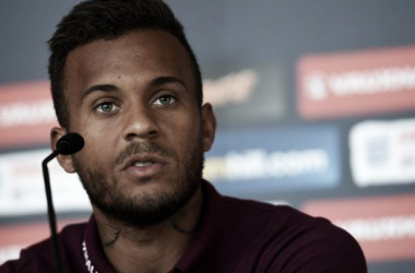 Ryan Bertrand: &quot;Nunca tiré la toalla&quot;