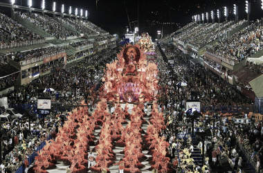 Guia CarnaVAVEL: Sete escolas abrem a primeira noite de desfile do Grupo Especial do Rio