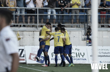 El Cádiz se aficiona a la remontada para seguir soñando