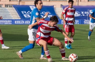 Victoria solvente del Recreativo Granada contra el San Fernando