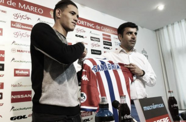 El Sporting presenta a Antonio Sanabria