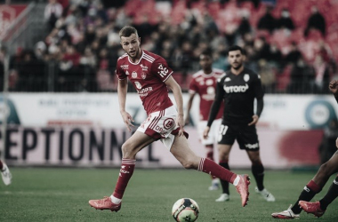 Brest surpreende Monaco e deixa zona de rebaixamento da Ligue 1
