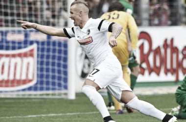 SC Freiburg 2-0 FC Augsburg: Petersen and Schmid send Freiburg out of the relegation zone