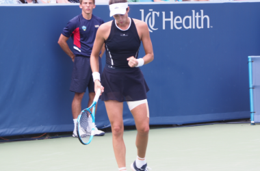 WTA Cincinnati: Garbiñe Muguruza dominant in straight sets win over Karolina Pliskova