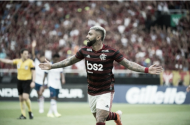 Gabigol marca duas vezes e Flamengo vence Fortaleza no Nilton Santos