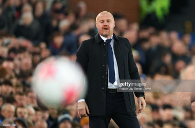 Everton Manager Sean Dyche on the touchline (Image by Robbie Jay Barratt - AMA/GETTY Images)