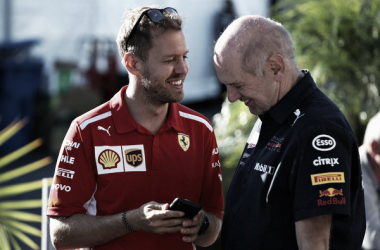 Newey asegura que Vettel comete errores estúpidos bajo presión