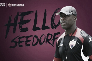 Seedorf é anunciado como novo treinador do Shenzhen FC, time da segunda divisão chinesa