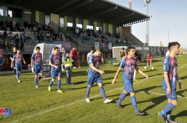 Coruxo FC - Gimnástica Segoviana: mirar hacia arriba